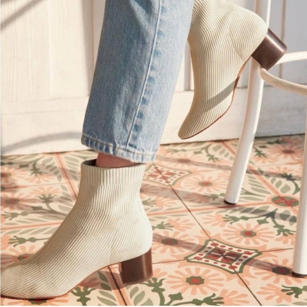 Joie cream Neely boot